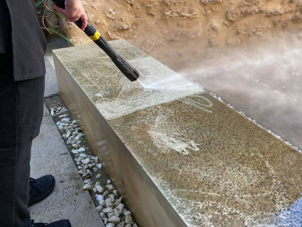 Best Commercial Building Pressure Washing  in Enterprise, OR